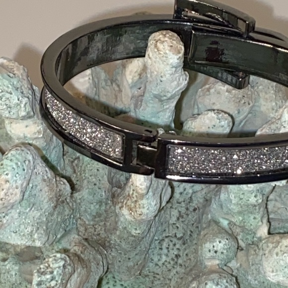 🔥3/$25🔥Bracelet Fashion Jewelry - Picture 4 of 9